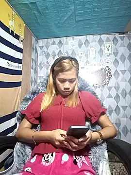 Cutie body11 online show from 12-10-24, 01:22