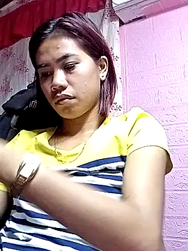 Snapshot of Cutie_body11 chatting on 05-28-26, 12:41 Cutie body11 online show from 05-28-26, 12:41