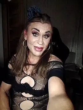 Snapshot of lilianashemale chatting on 10-19-25, 02:23 lilianashemale online show from 10-19-25, 02:23