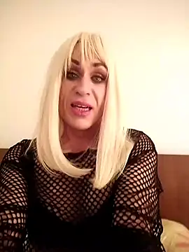 Snapshot of lilianashemale chatting on 11-08-25, 11:43 lilianashemale online show from 11-08-25, 11:43