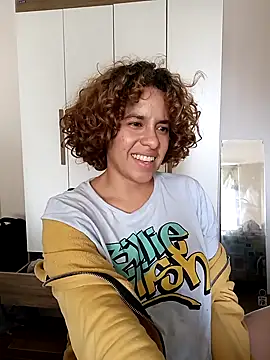 EmmaMelissa0521 online show from 02-05-25, 07:53