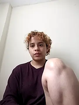 EmmaMelissa0521 online show from 10-11-25, 07:56