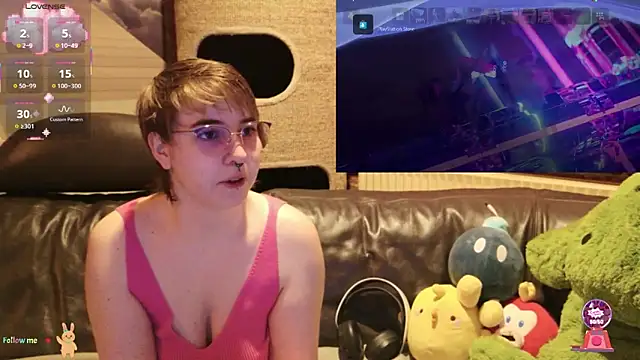 GamerGirl Eve online show from 10-24-25, 06:26