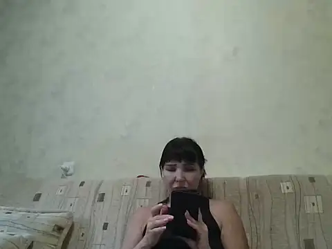 Snapshot of JeaneDavis chatting on 06-26-26, 02:54 JeaneDavis online show from 06-26-26, 02:54
