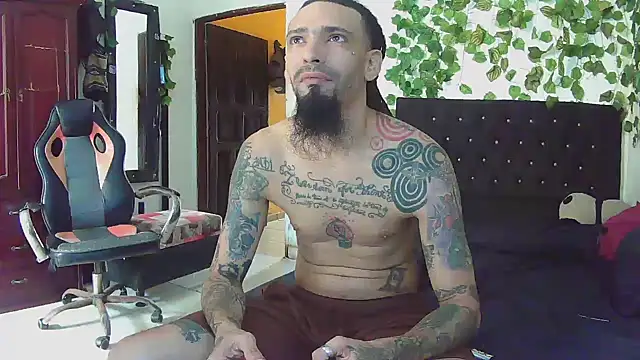 caribbeanlover1 online show from 04-30-26, 02:12