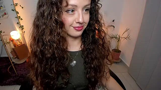 Cassandra Caiin online show from 06-25-26, 12:10