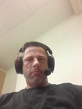 Snapshot of grimethyme chatting on 11-12-25, 05:30 grimethyme online show from 11-12-25, 05:30