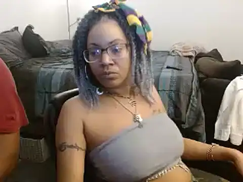 Snapshot of realninafame chatting on 02-03-26, 07:35 realninafame online show from 02-03-26, 07:35