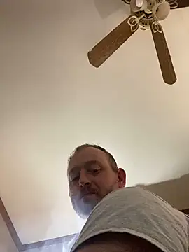 Snapshot of smokeymt420 chatting on 03-19-25, 05:17 smokeymt420 online show from 03-19-25, 05:17