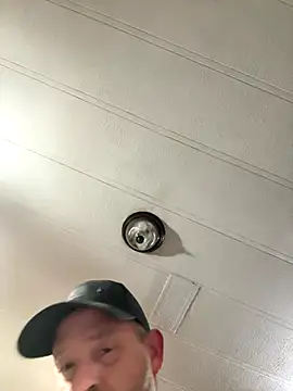 Snapshot of smokeymt420 chatting on 11-09-25, 04:11 smokeymt420 online show from 11-09-25, 04:11