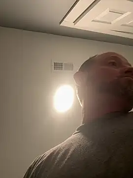 smokeymt420 online show from 05-06-26, 04:52