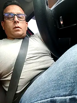 chicoguapo8 online show from 11-17-25, 10:26