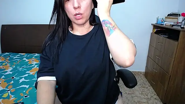 alexa milsf online show from 10-22-25, 03:07