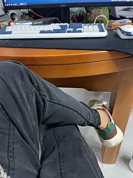 Snapshot of xiahou888 chatting on 10-31-25, 09:21 xiahou888 online show from 10-31-25, 09:21