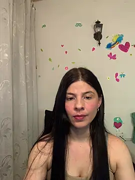 Estefani 32 online show from 05-04-26, 08:05