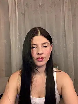 Estefani 32 online show from 05-07-26, 05:51