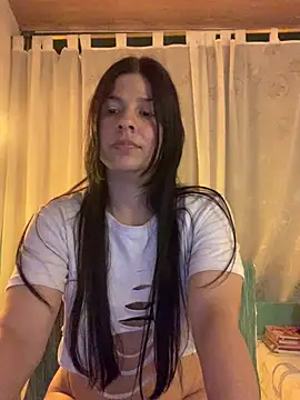 Estefani 32 online show from 06-06-26, 01:32