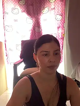 Estefani 32 online show from 06-24-26, 04:28