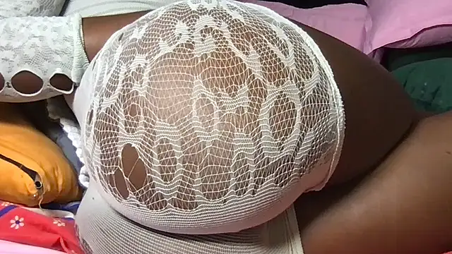choco petite online show from 05-04-26, 12:17