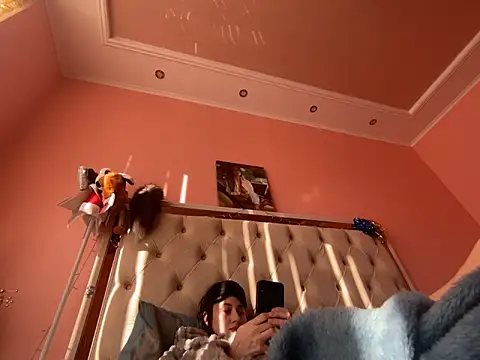 Flossy Vettie online show from 02-19-25, 12:22