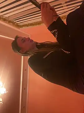 Flossy Vettie online show from 02-25-25, 04:42