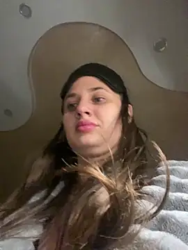 Flossy Vettie online show from 02-28-25, 07:25