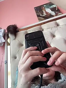 Flossy Vettie online show from 03-01-25, 08:23