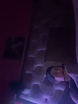 Flossy Vettie online show from 03-11-25, 09:59