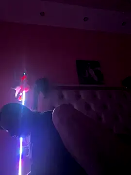 Flossy Vettie online show from 11-21-25, 05:11