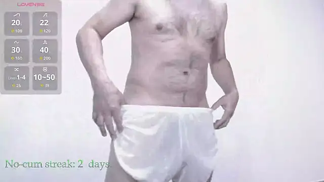 Snapshot of hxmisterh chatting on 10-29-25, 05:58 hxmisterh online show from 10-29-25, 05:58