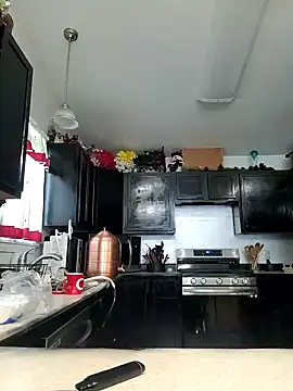 Snapshot of ScarletCallings420 chatting on 12-28-24, 11:37 ScarletCallings420 online show from 12-28-24, 11:37