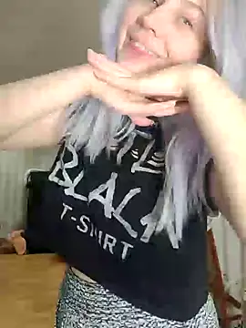 Snapshot of ScarletCallings420 chatting on 01-18-25, 08:41 ScarletCallings420 online show from 01-18-25, 08:41