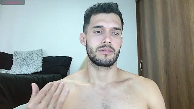Noah jhonsonn online show from 02-23-25, 05:18