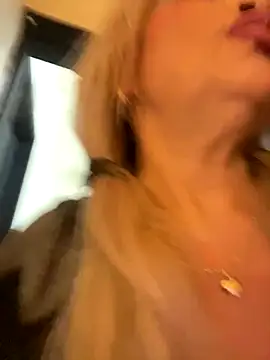 scarlett sexx69 online show from 09-25-25, 06:55