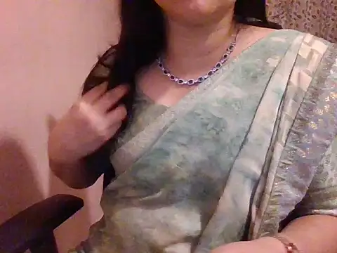 Snapshot of Pinky_4 chatting on 03-17-26, 06:00 Pinky 4 online show from 03-17-26, 06:00