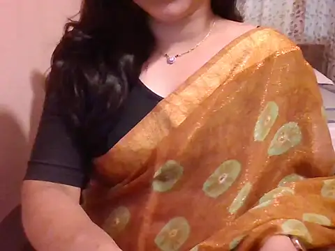 Snapshot of Pinky_4 chatting on 04-06-26, 04:57 Pinky 4 online show from 04-06-26, 04:57