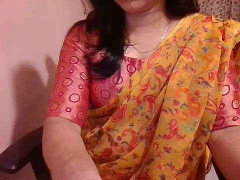 Snapshot of Pinky_4 chatting on 04-13-26, 06:02 Pinky 4 online show from 04-13-26, 06:02