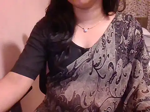 Snapshot of Pinky_4 chatting on 04-15-26, 05:31 Pinky 4 online show from 04-15-26, 05:31