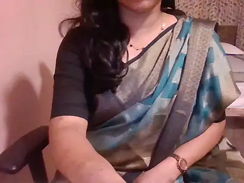 Snapshot of Pinky_4 chatting on 04-18-26, 06:01 Pinky 4 online show from 04-18-26, 06:01