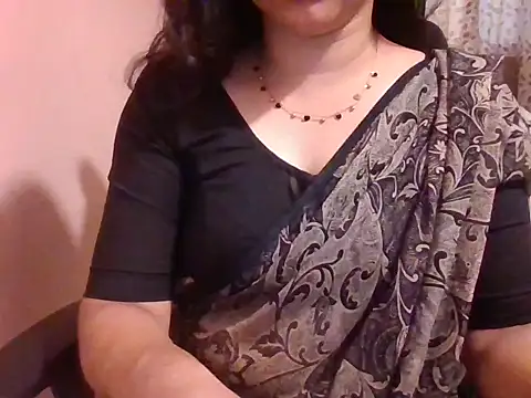 Snapshot of Pinky_4 chatting on 05-02-26, 04:17 Pinky 4 online show from 05-02-26, 04:17