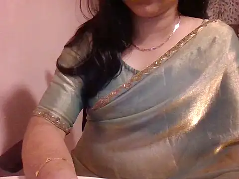 Snapshot of Pinky_4 chatting on 05-02-26, 05:40 Pinky 4 online show from 05-02-26, 05:40