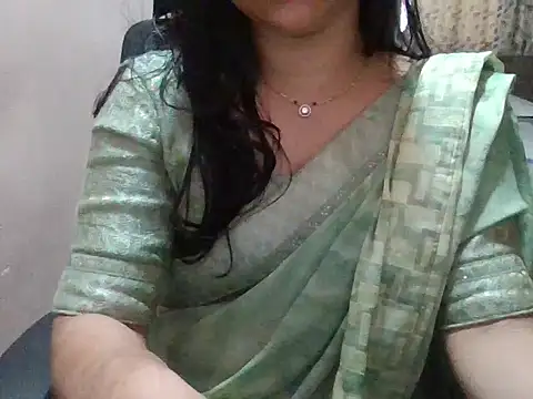 Snapshot of Pinky_4 chatting on 05-05-26, 05:59 Pinky 4 online show from 05-05-26, 05:59