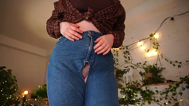 Snapshot of ScarletBlaze chatting on 02-21-26, 06:20 ScarletBlaze online show from 02-21-26, 06:20