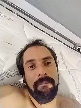 Snapshot of Brhama44 chatting on 12-21-25, 04:25 Brhama44 online show from 12-21-25, 04:25