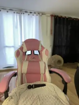 Snapshot of MiaJones21 chatting on 12-27-24, 10:16 MiaJones21 online show from 12-27-24, 10:16