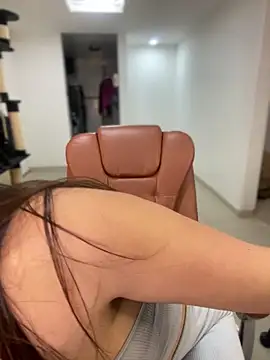 Snapshot of MiaJones21 chatting on 03-12-25, 12:31 MiaJones21 online show from 03-12-25, 12:31