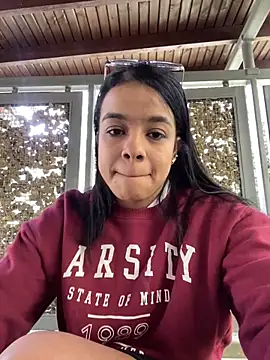 trianawhite online show from 10-24-25, 02:24