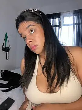 trianawhite online show from 02-09-26, 03:05