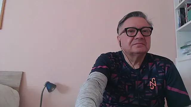 Snapshot of YOU6me chatting on 02-13-26, 07:48 YOU6me online show from 02-13-26, 07:48