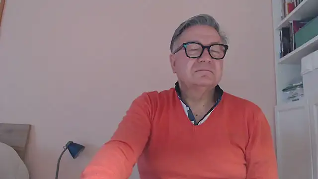 Snapshot of YOU6me chatting on 02-17-26, 08:55 YOU6me online show from 02-17-26, 08:55